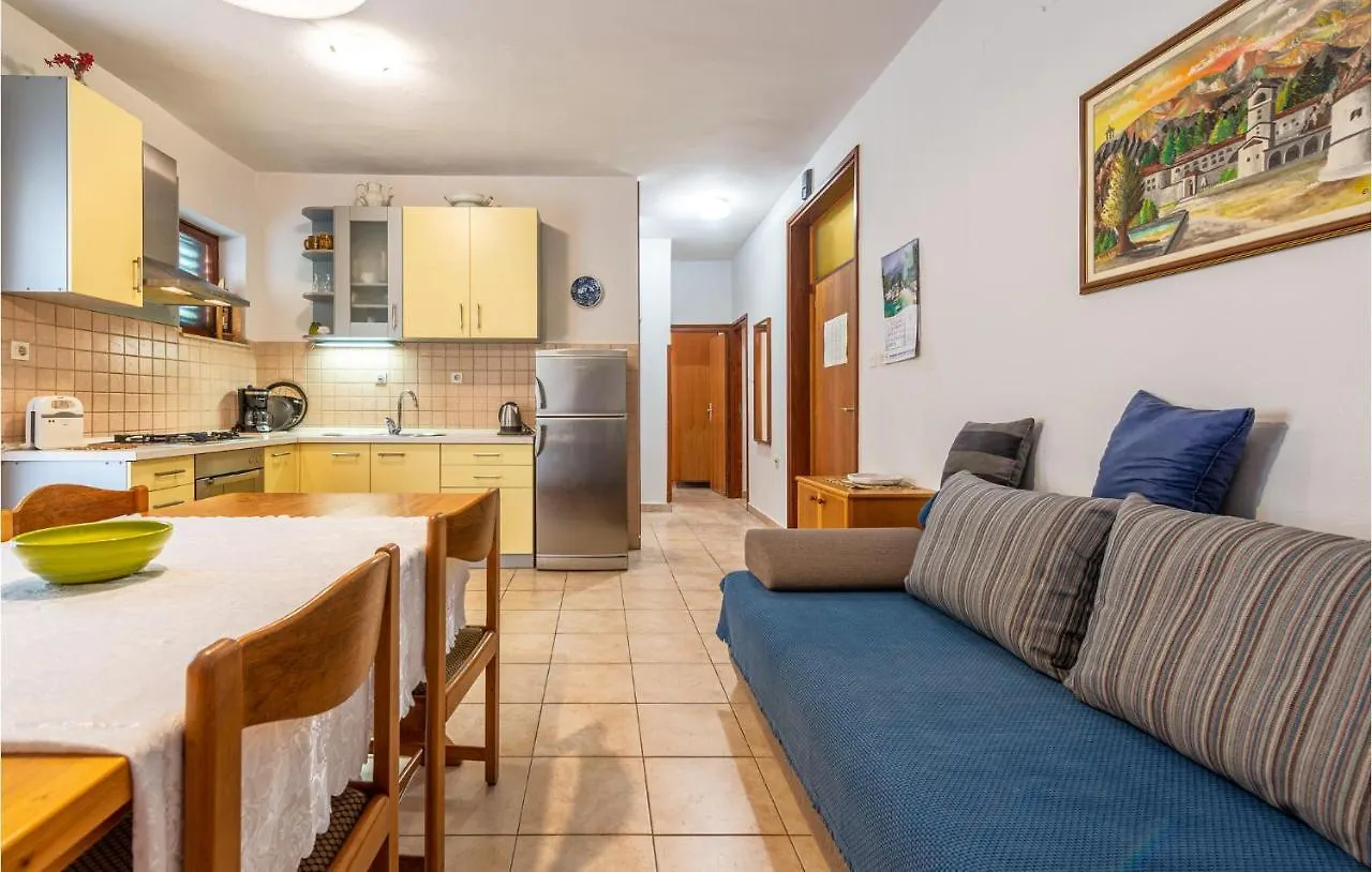 Stunning Apartment In Zadar With Wifi