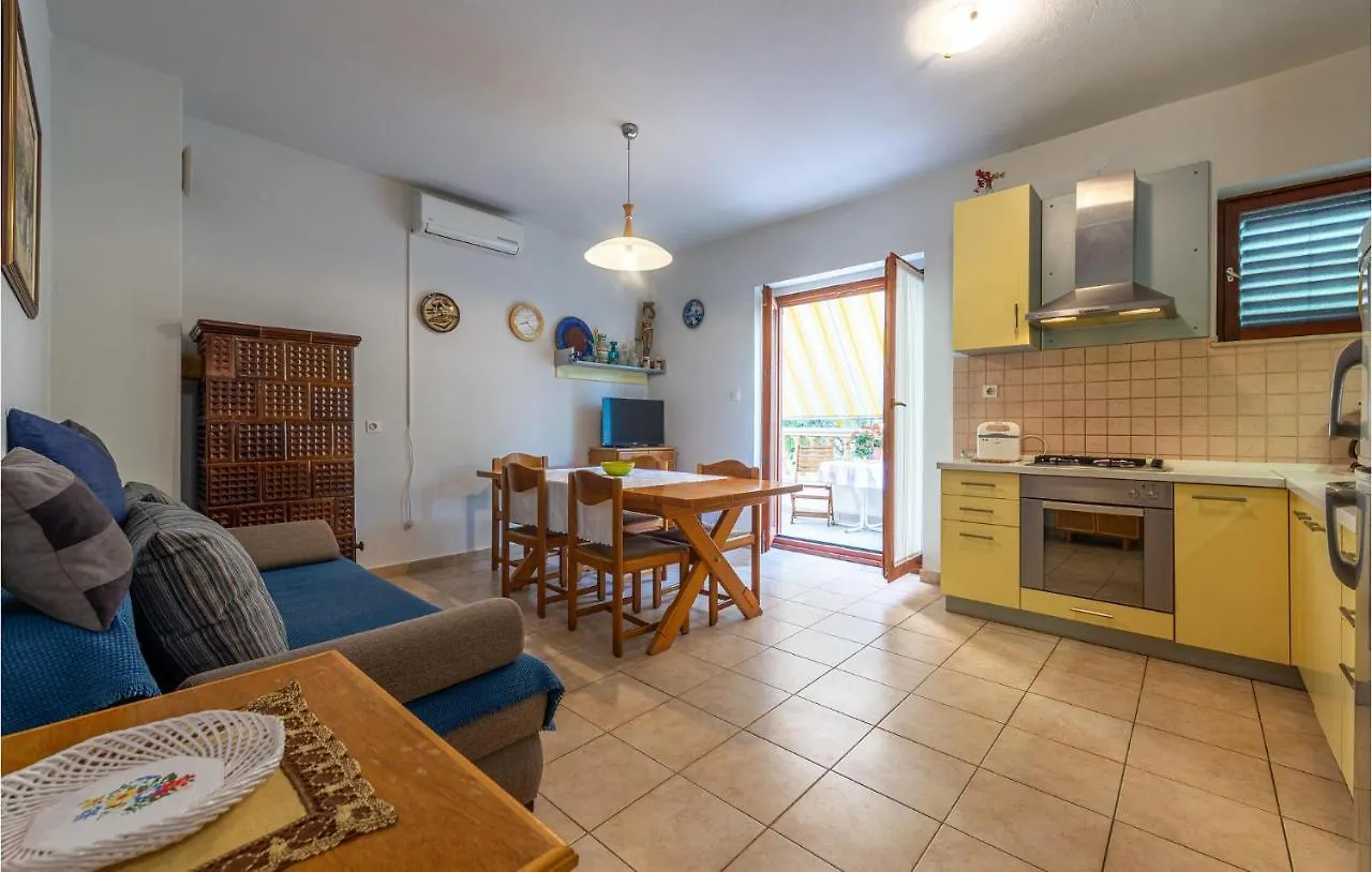 Stunning Apartment In Zadar With Wifi