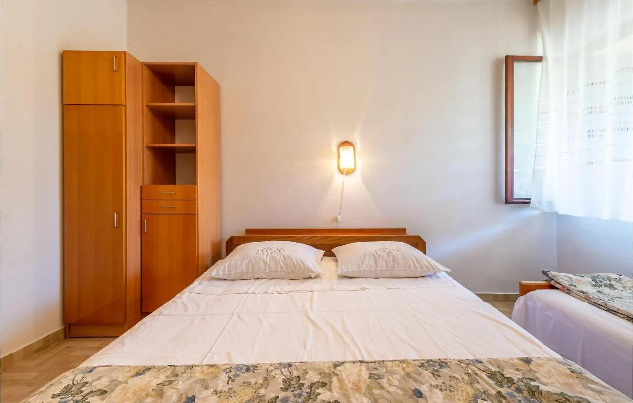 Stunning Apartment In Zadar With Wifi