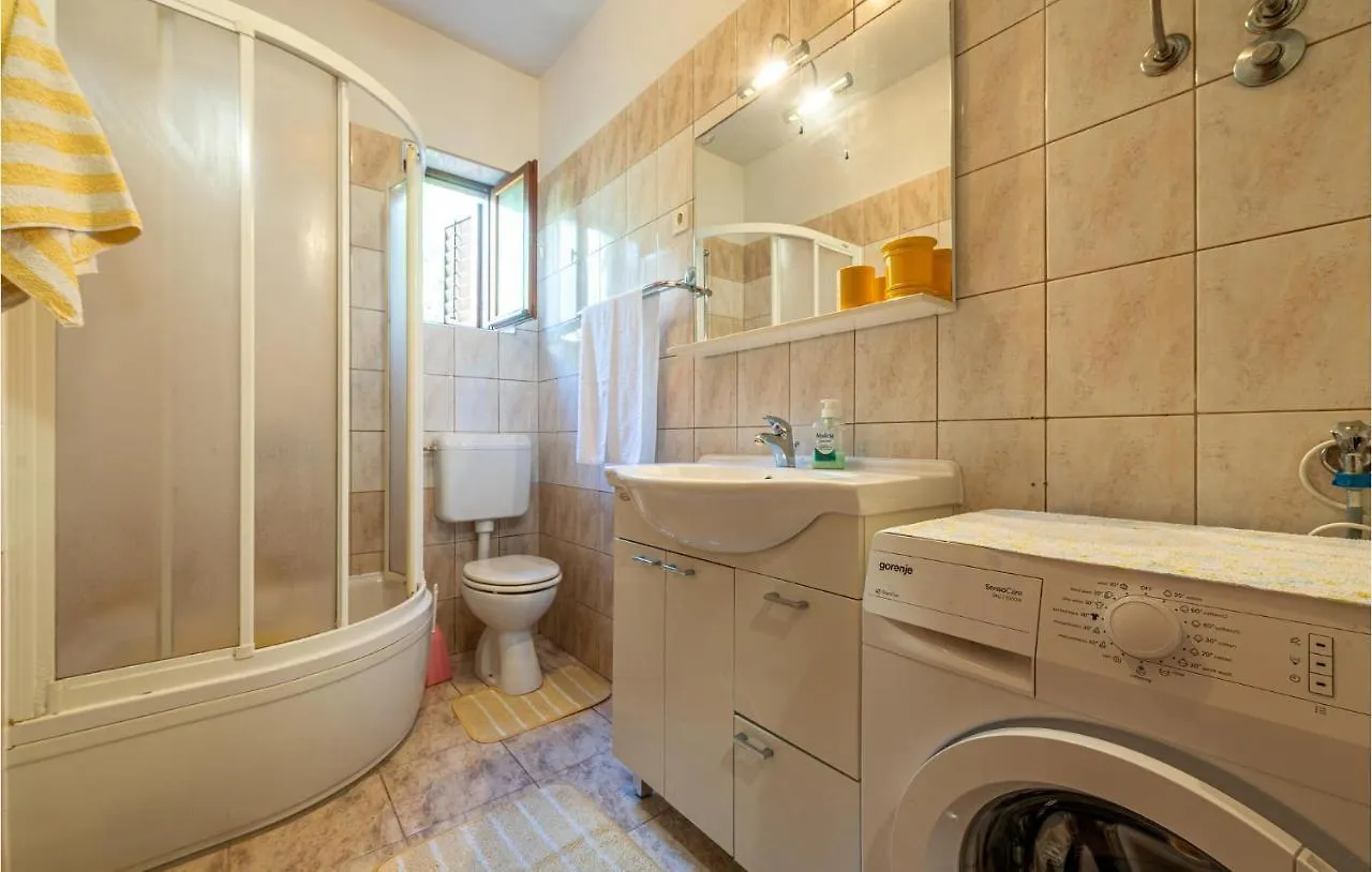 Stunning Apartment In Zadar With Wifi